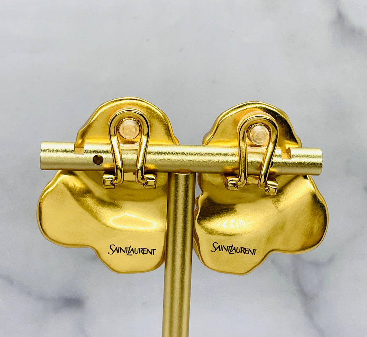 YSL YVES SAINT LAURENT Cabochon Resin Clip On Earrings - Pre owned