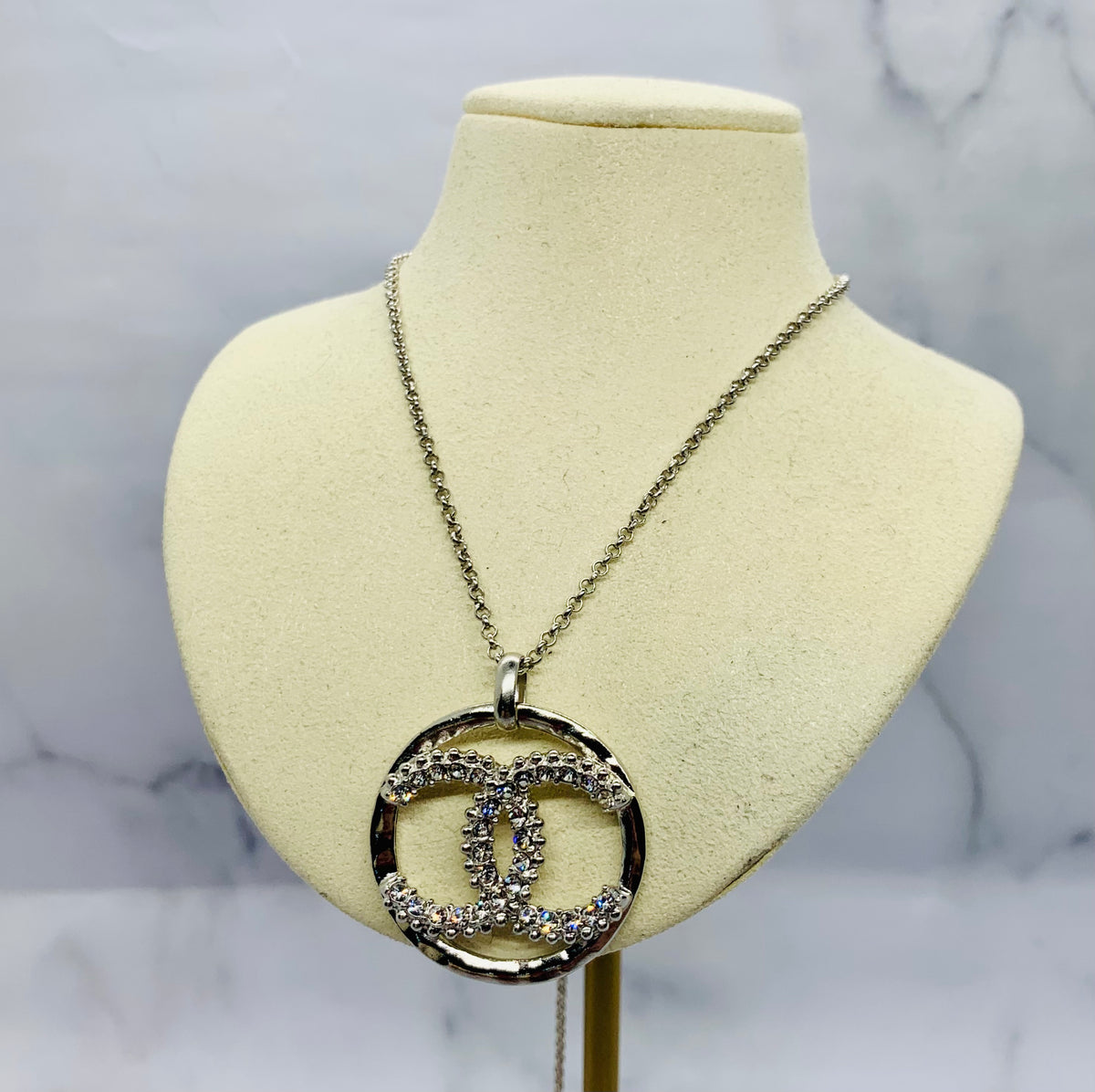 CHANEL CC Rhinestone Pendant Necklace - Pre owned
