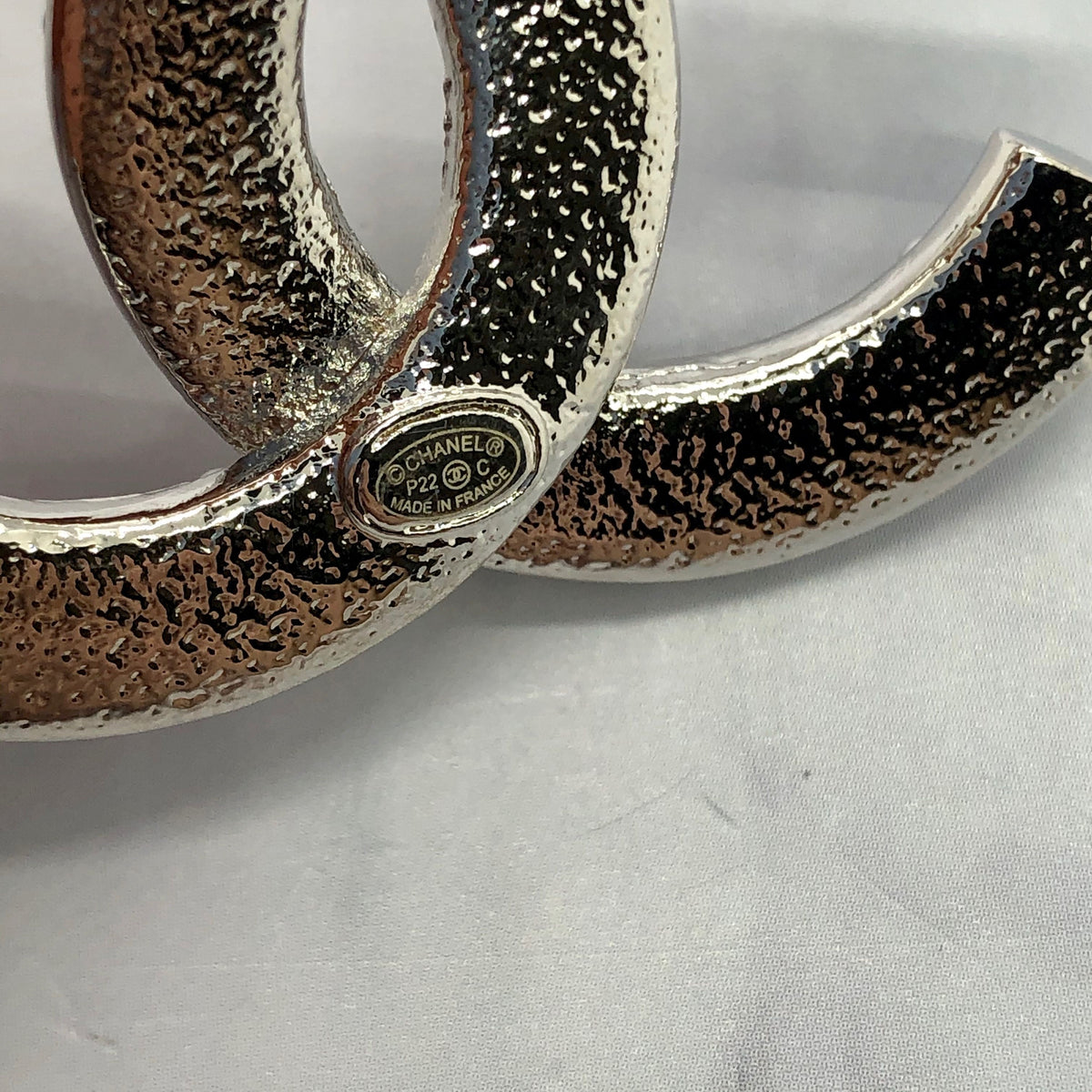 CHANEL CC Silver Tone Rhinestone Brooch Pin - Pre owned
