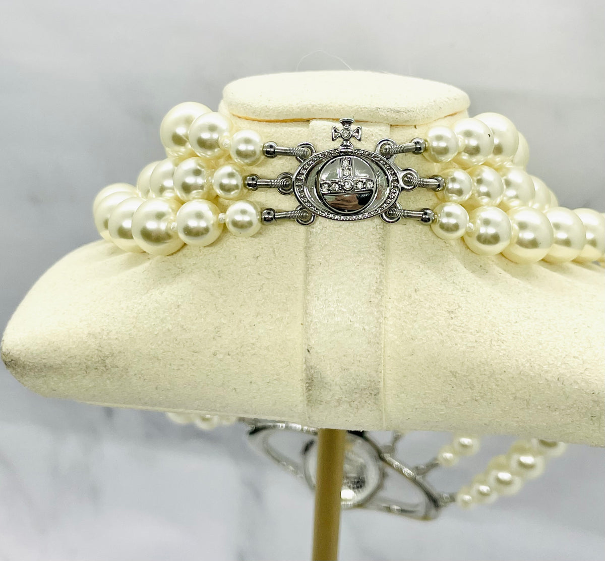 VIVIENNE WESTWOOD Pearl Statement Choker Necklace - Pre owned