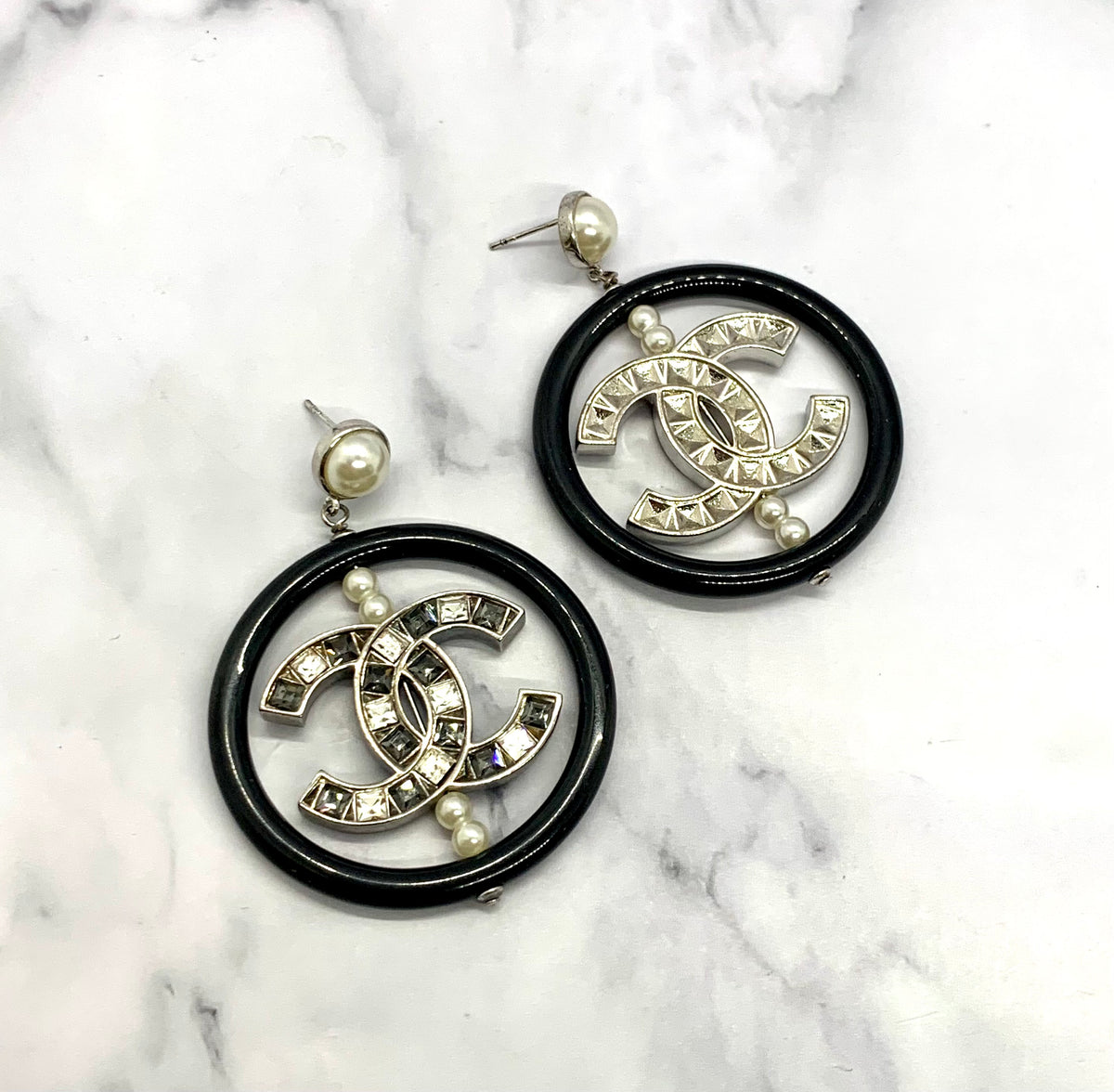 CHANEL CC Rhinestone Spinning Hoop Earrings - USED
