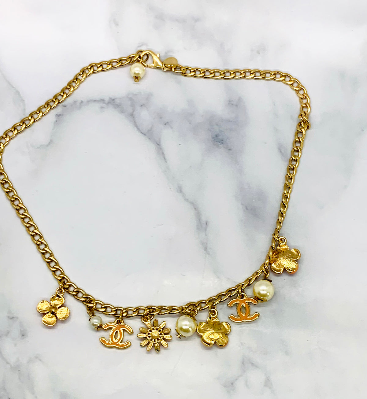 CHANEL CC 2010 Vintage Flower Necklace - USED