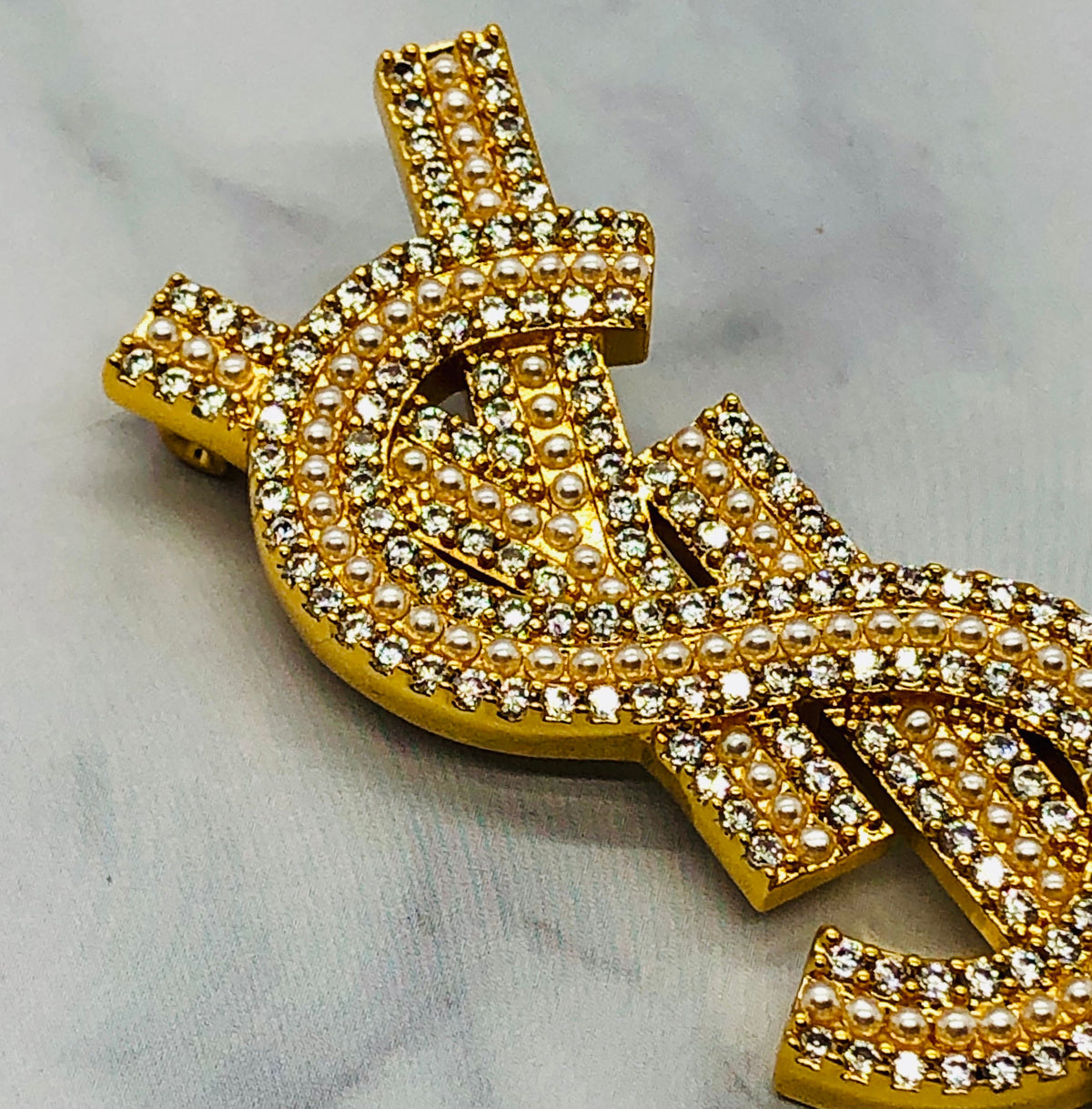 YSL YVES SAINT LAURENT Gold Tone Brooch Pin - Pre owned