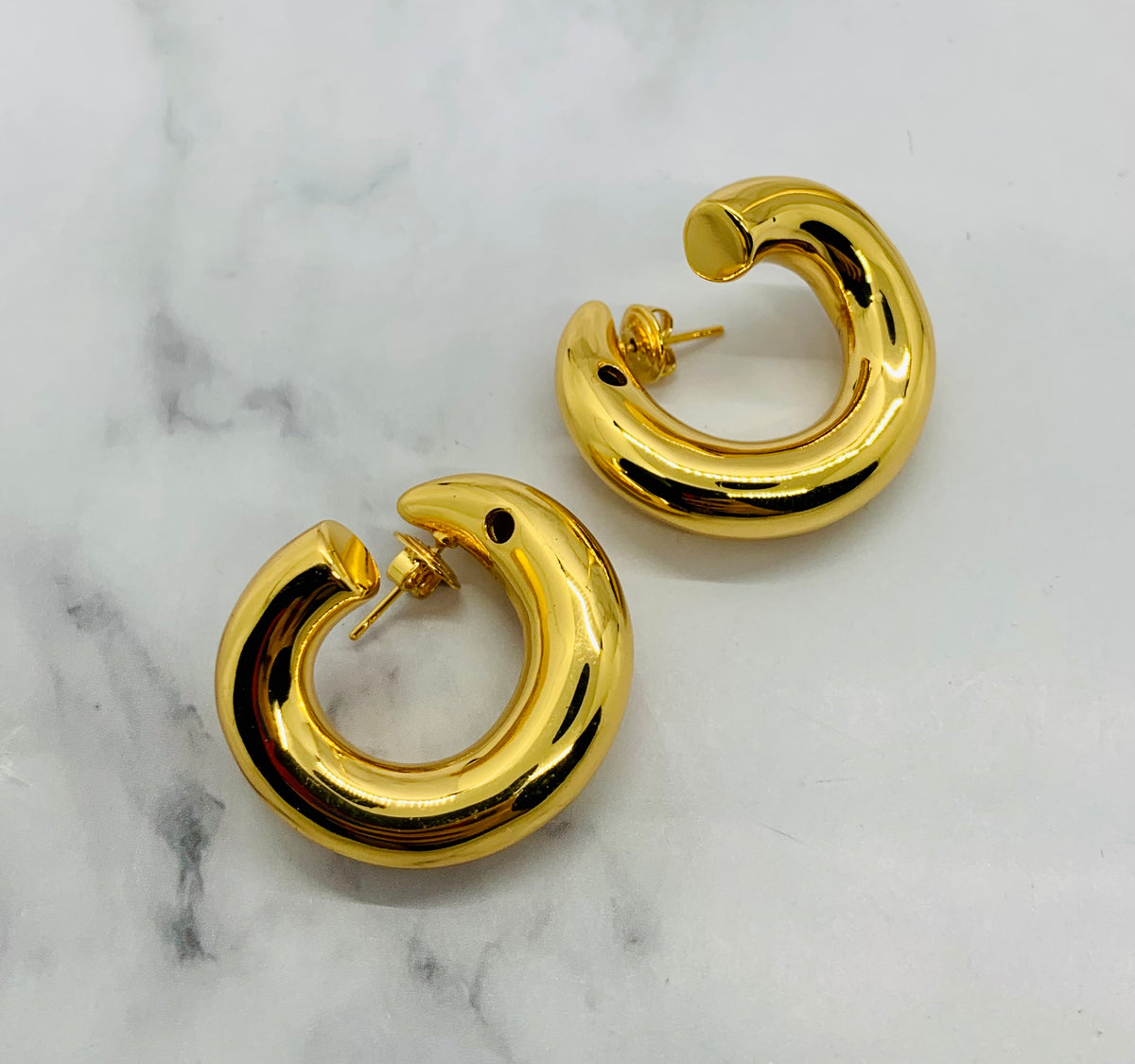 BOTTEGA VENETA Swirl Gold Hoop Earrings - Pre owned