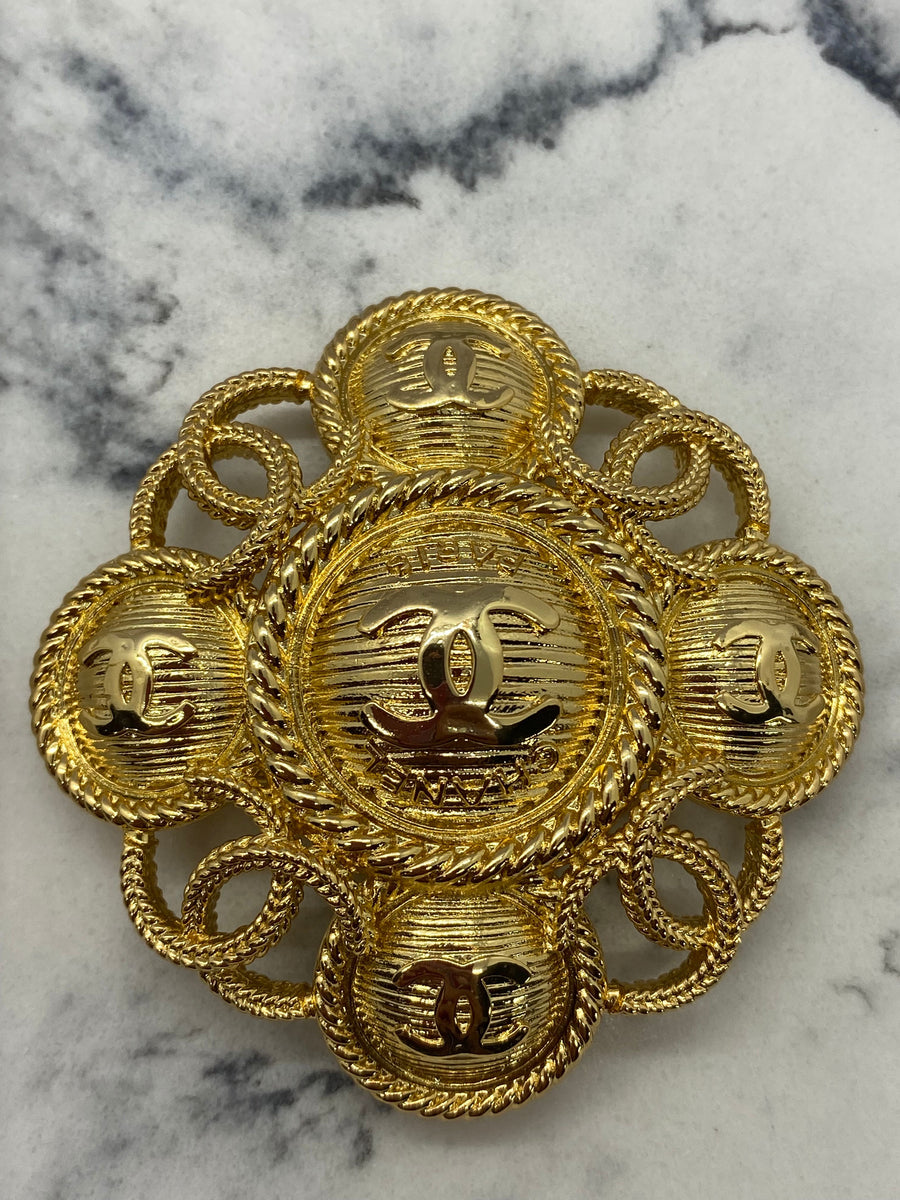 CHANEL CC Gold Statement Brooch Pin - Pre owned