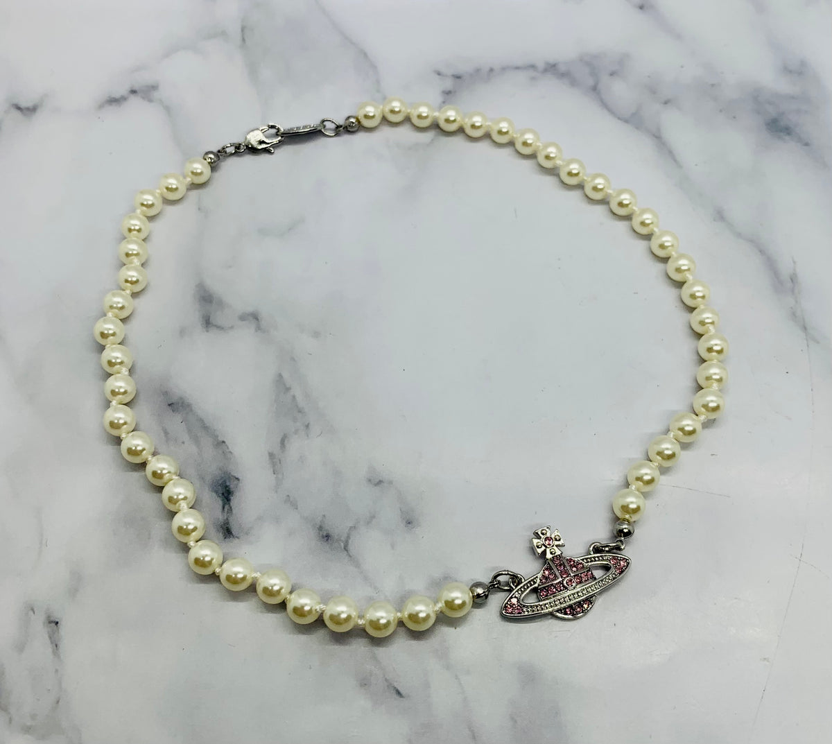 VIVIENNE WESTWOOD Pink Rhinestone Orb Necklace - Pre owned