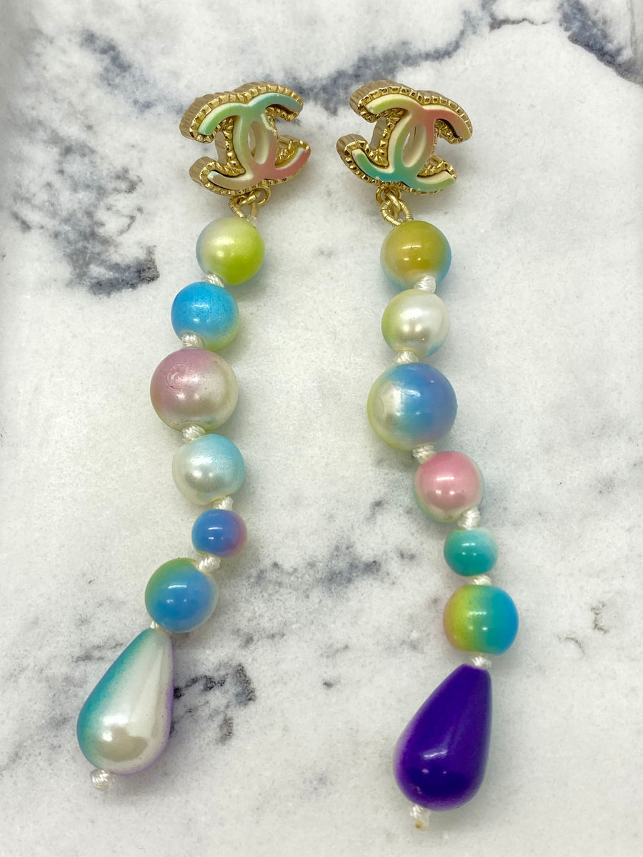CHANEL CC Rainbow Pearl Pendant Earrings - USED