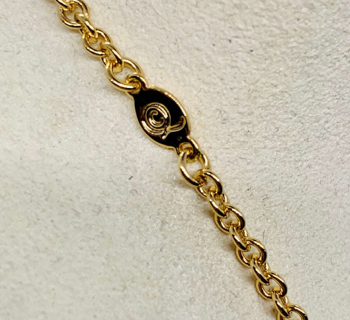 ALEXANDER MCQUEEN Gold Skull Necklace - Pre owned