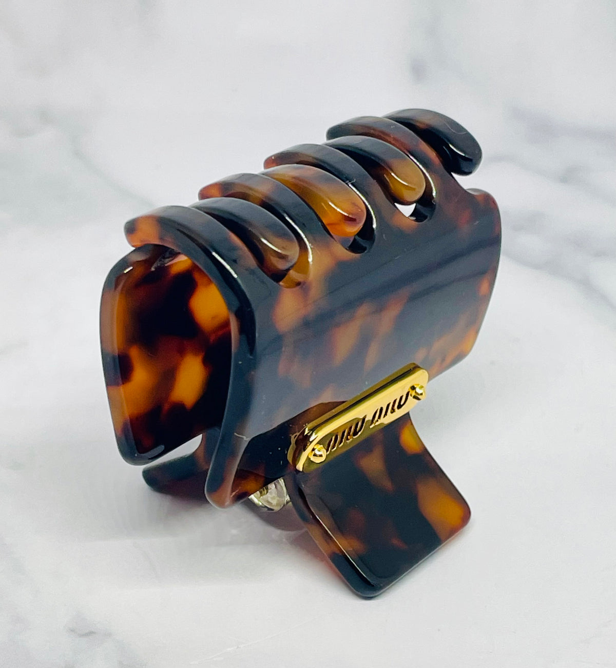 MIU MIU Tortoise Hair Claw Clip - Pre owned