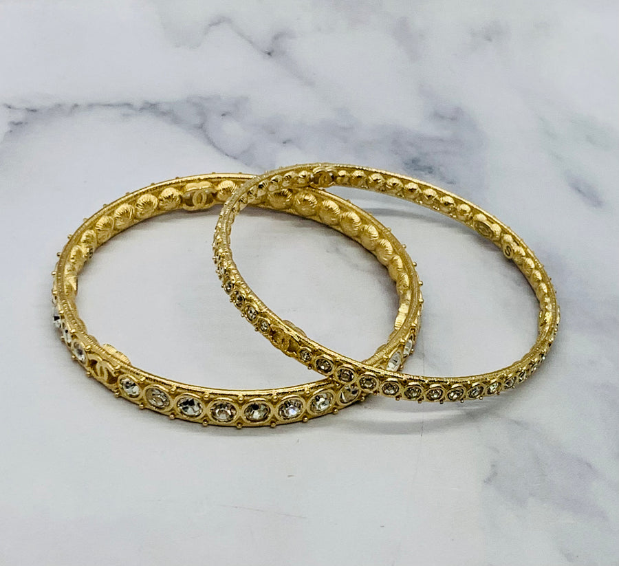 CHANEL CC Pair of Rhinestone Bangle Bracelets Set - Pre owned