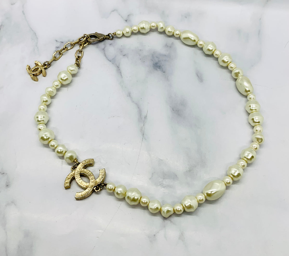 Auth CHANEL CC Pearl Choker Necklace - USED