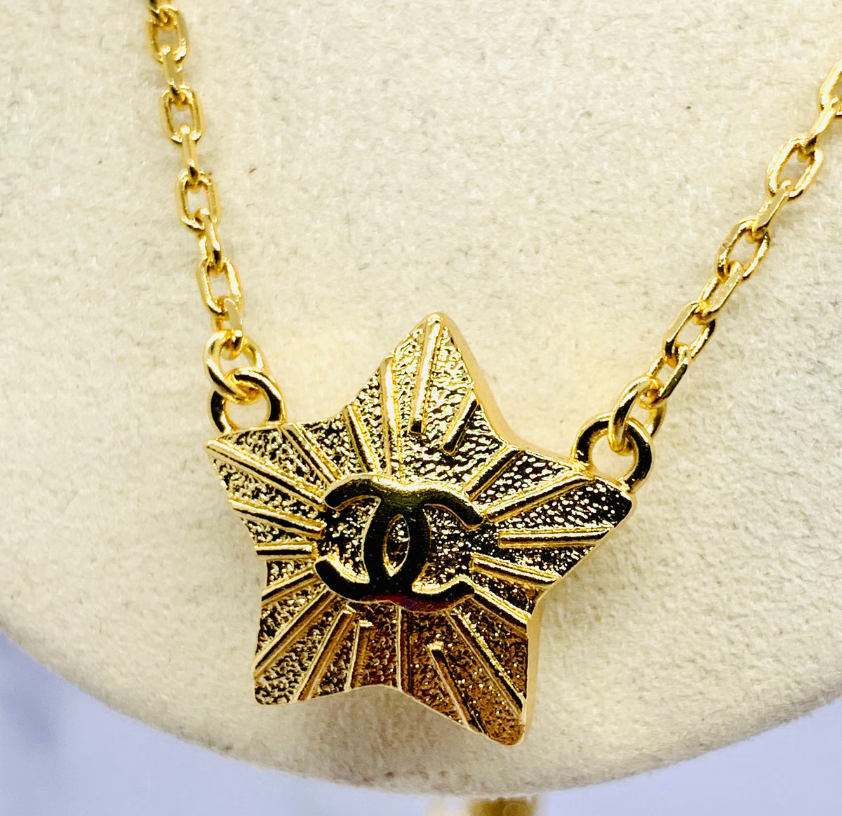 CHANEL CC Star chain Necklace - USED