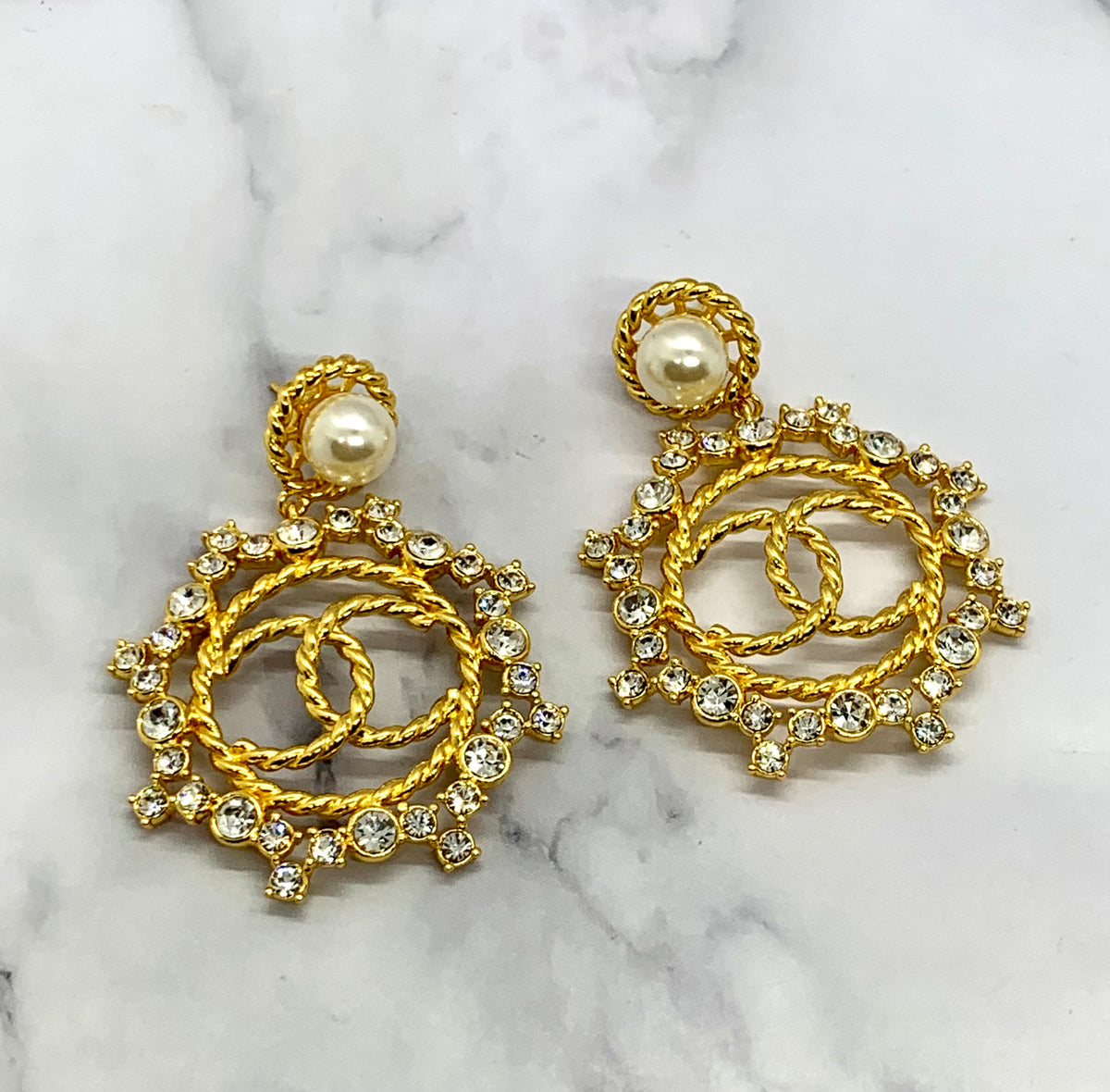 CHANEL CC Rhinestone Pendant Earrings - Pre owned