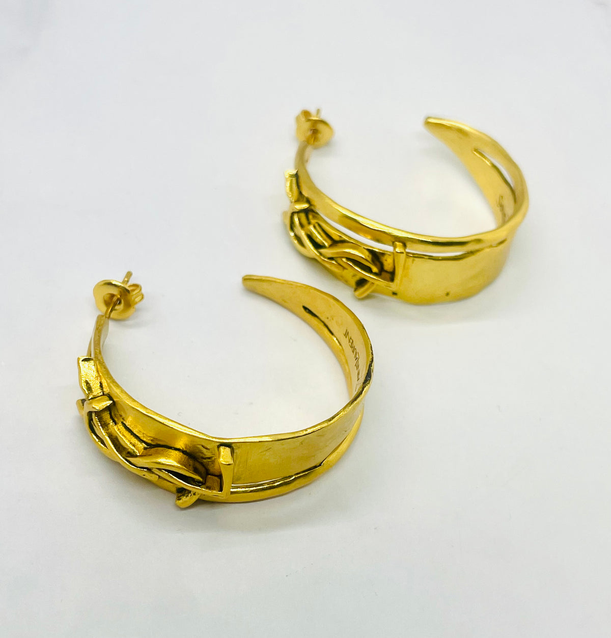 YSL YVES SAINT LAURENT Gold Tone Hoop Earrings - Pre owned