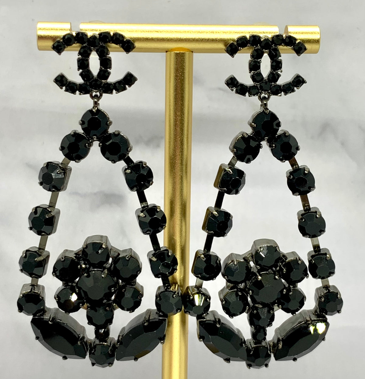 CHANEL CC Black Rhinestone Pendant Earrings - Pre owned