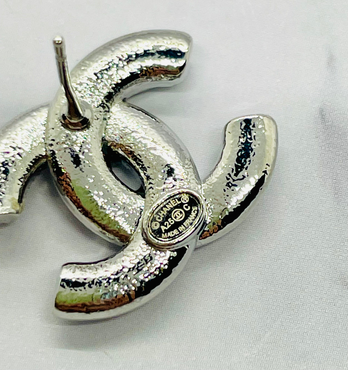 CHANEL CC White Trim Rhinestone Earrings - Pre owned