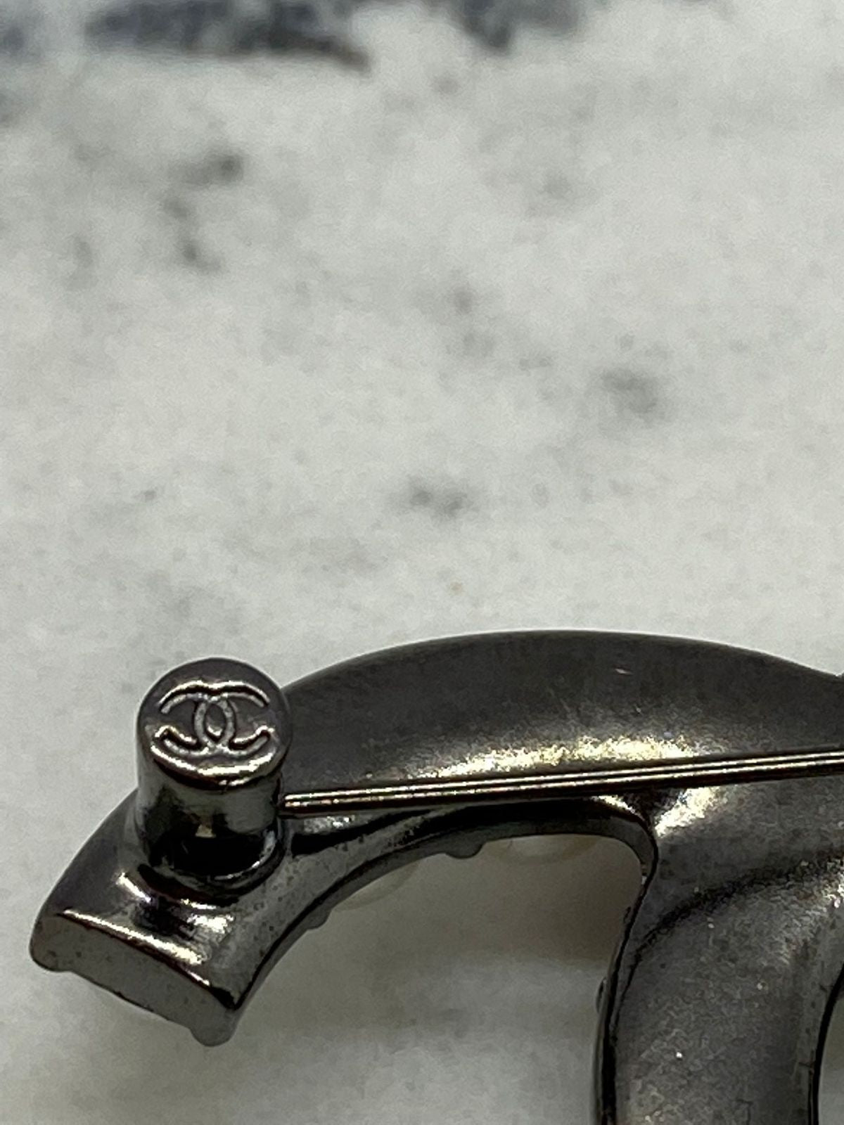 CHANEL CC Pewter Tone Brooch Pin - Pre owned