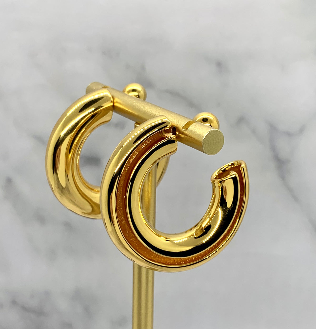 GUCCI G Hollow Tube Hoop Earrings - Pre owned