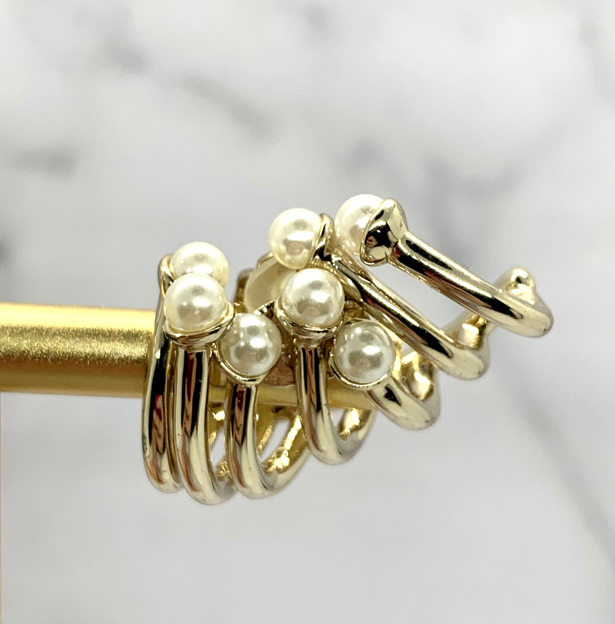 CHRISTIAN DIOR Pearl Climber Clip On Earrings - Pre owned