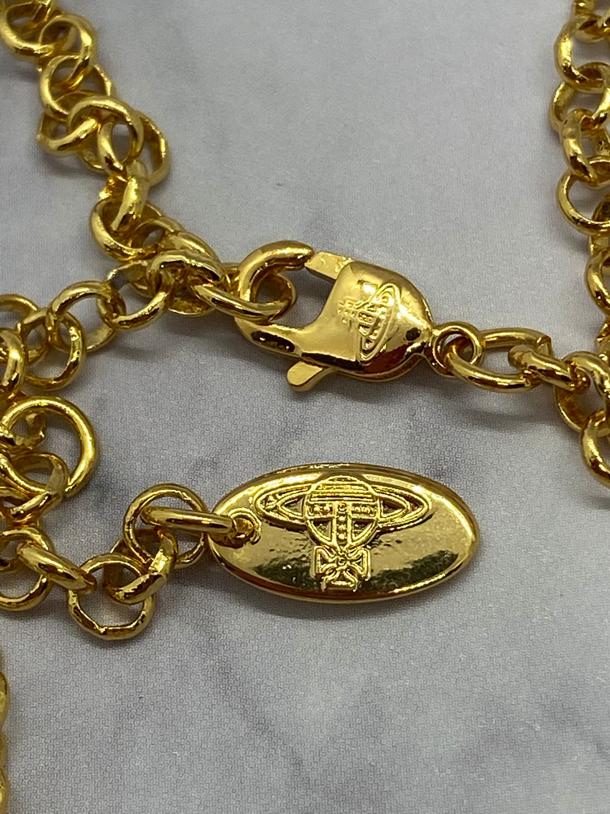 VIVIENNE WESTWOOD Gold Tone Safety Pin Charm Necklace - Pre owned