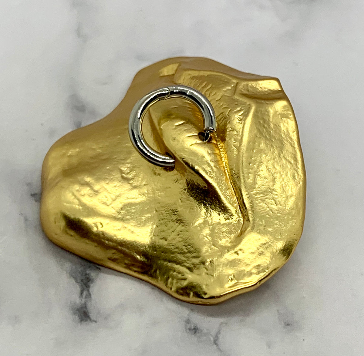 SCHIAPARELLI Statement Lip Ring Brooch Pin - Pre owned