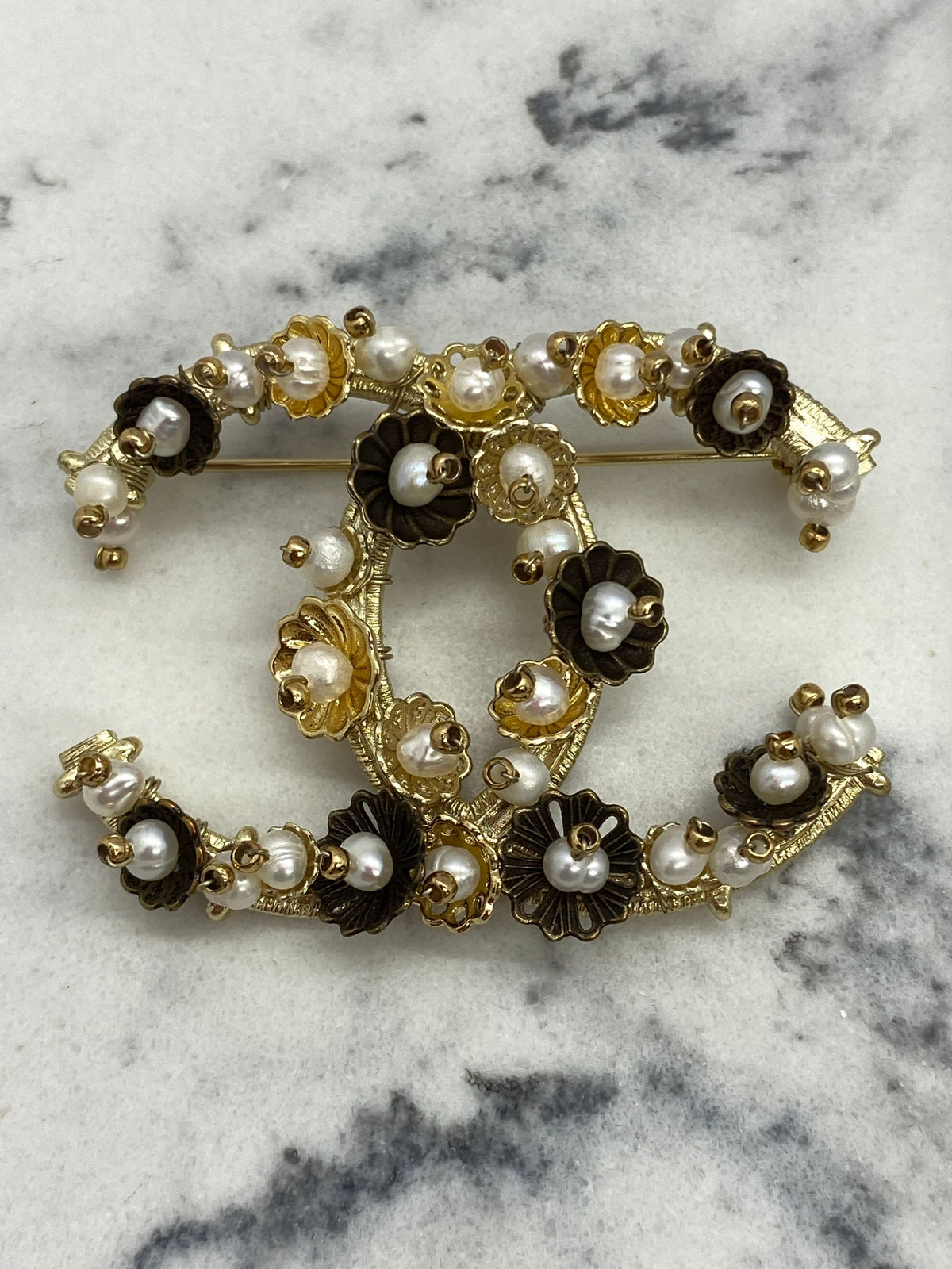 CHANEL CC 2017 Flower Brooch Pin - USED