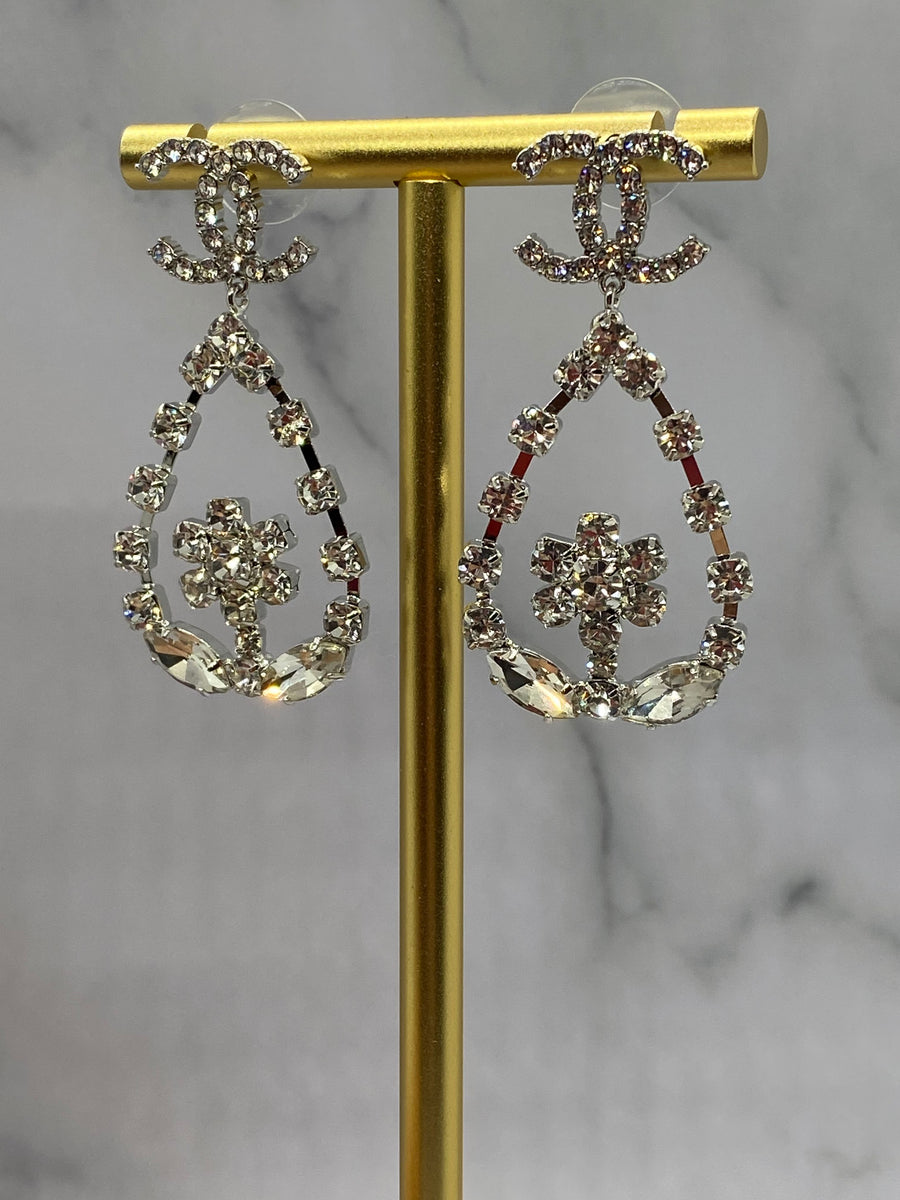 CHANEL CC Silver Tone Rhinestone Chandelier Earrings - Pre owned
