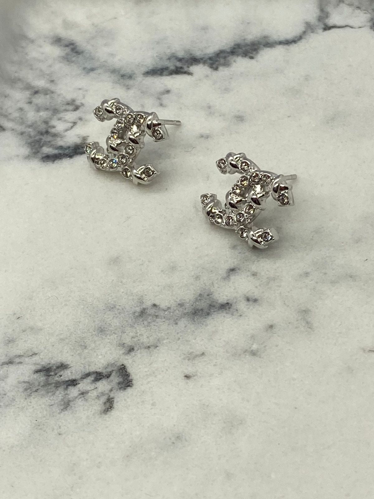 CHANEL CC Silver Tone Rhinestone Small Earrings - Pre owned