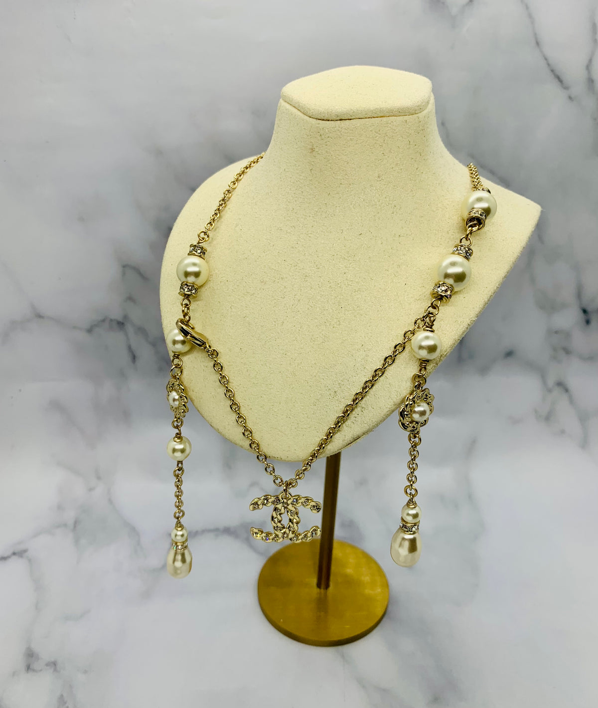 CHANEL CC Pearl Trim Adjustable Necklace - Pre owned