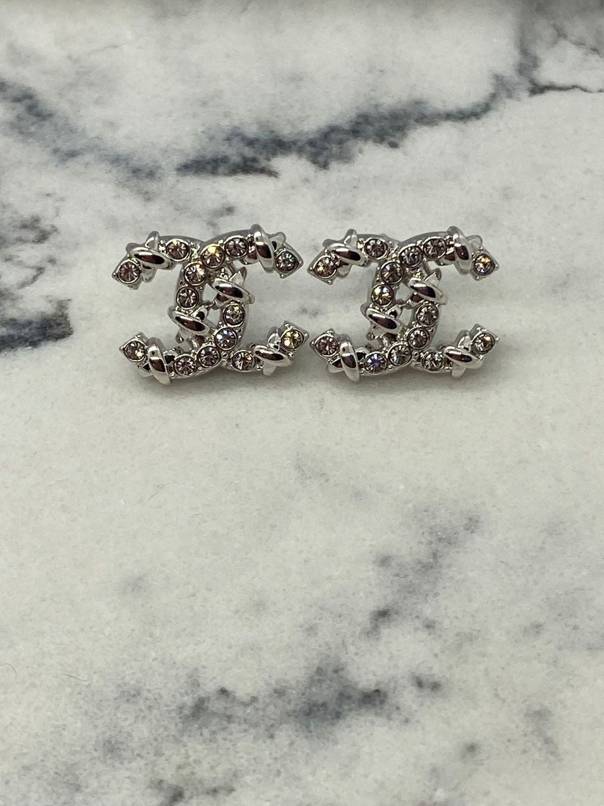 CHANEL CC Silver Tone Rhinestone Small Earrings - Pre owned