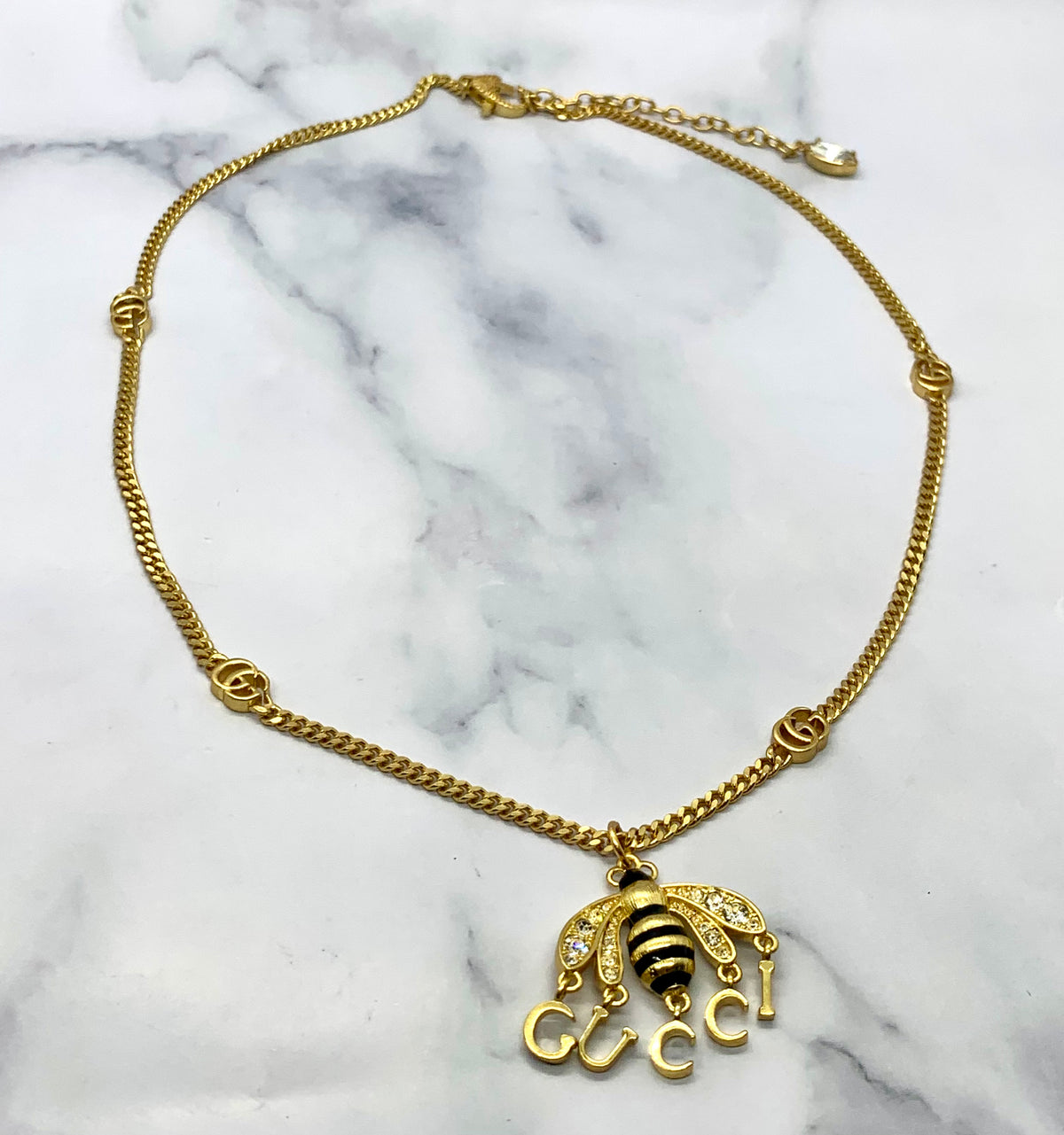 GUCCI Bee Pendant Necklace - Pre owned