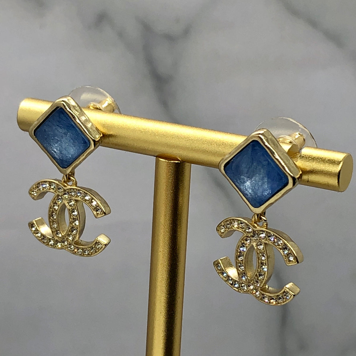 CHANEL CC Blue Rhinestone Pendant Earrings - Pre owned
