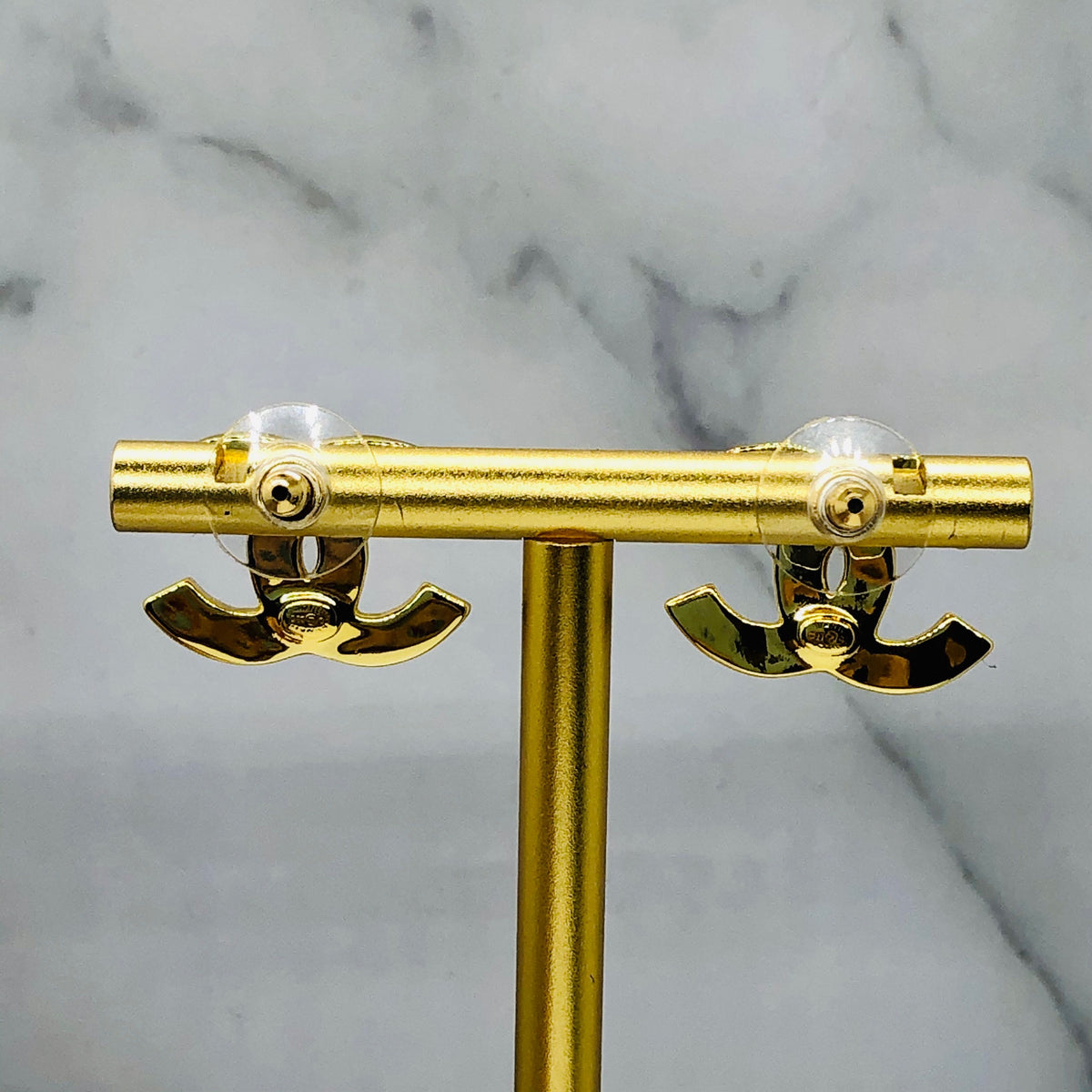 CHANEL CC Black Gold Flakes Earrings - Pre owned