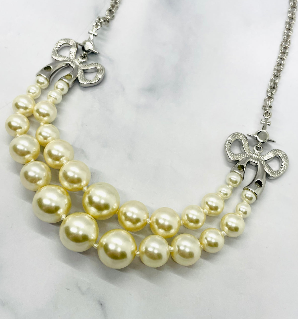 VIVIENNE WESTWOOD Pearl Statement Bow Necklace - Pre owned