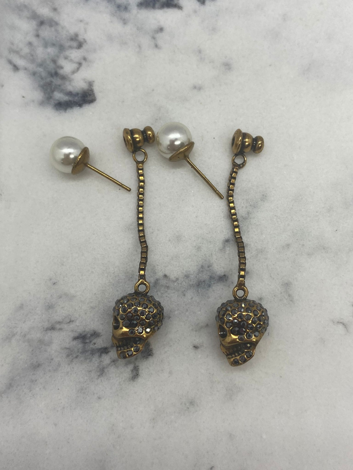ALEXANDER MCQUEEN Pendant Skull Earrings - USED