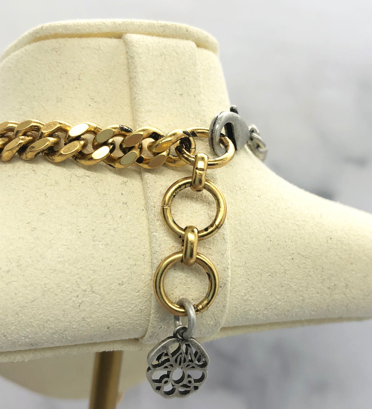 ALEXANDER MCQUEEN Charm Necklace - Pre owned