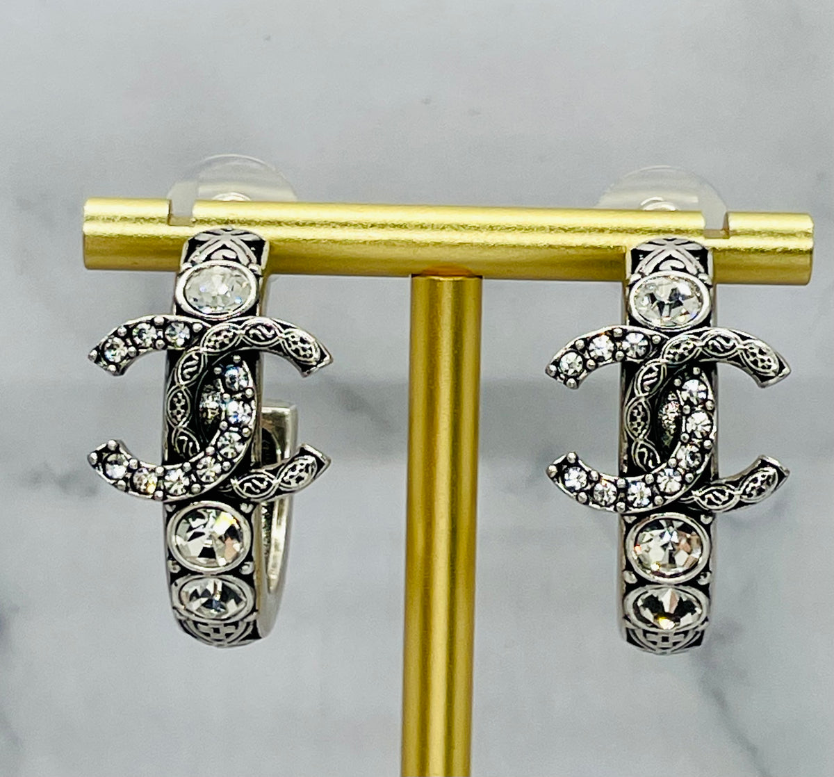 CHANEL CC Silver Rhinestone Hoop Earrings - Pre owned