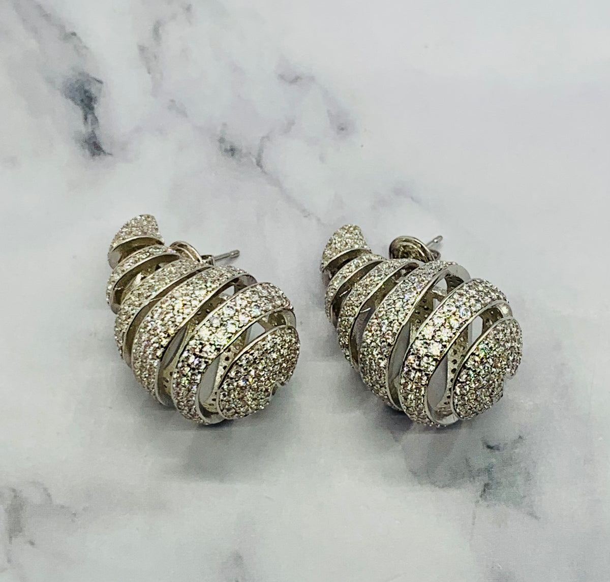 Auth BOTTEGA VENETA Silver Rhinestone Drop Earrings - Pre owned