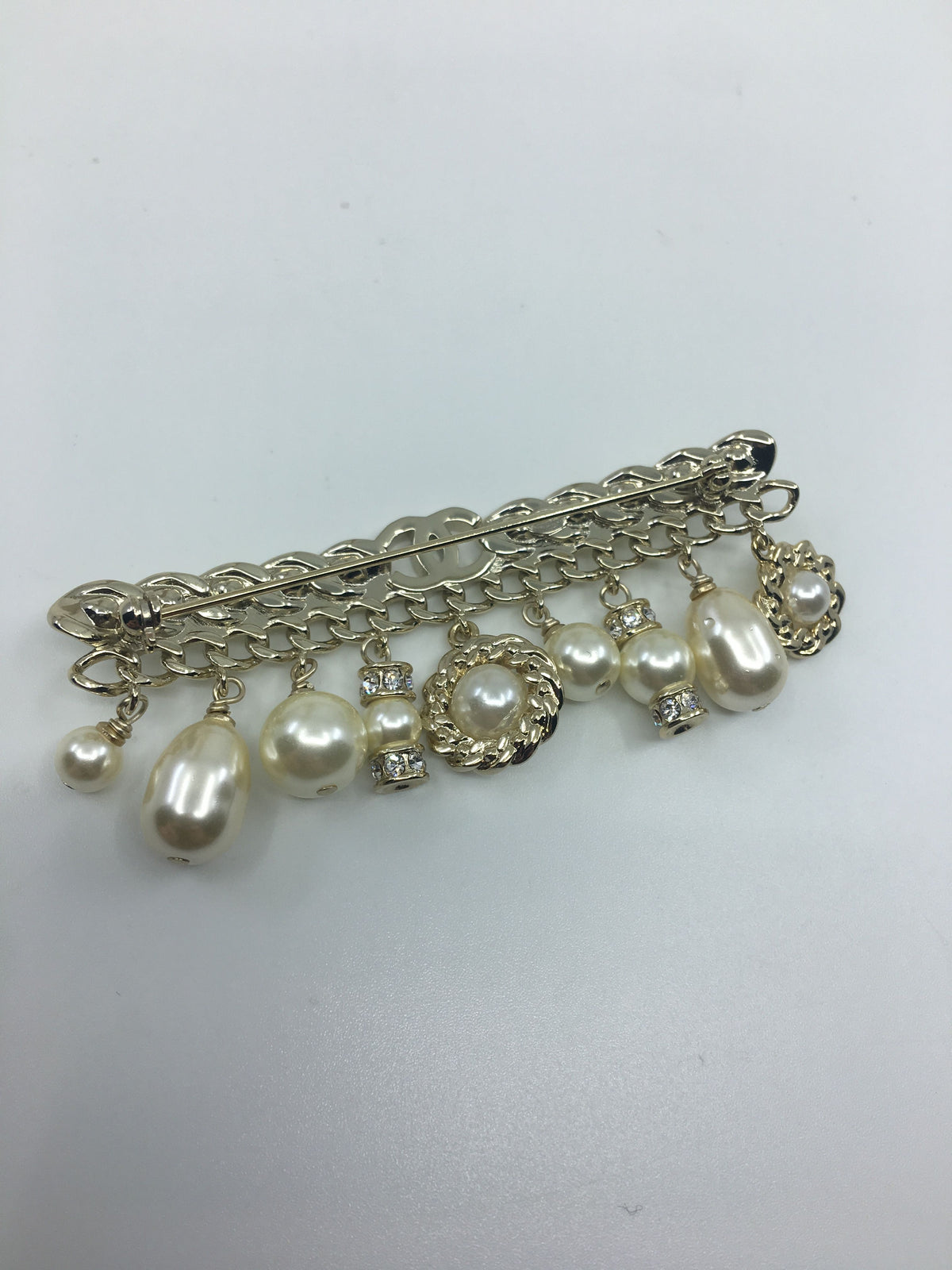 CHANEL CC Fringe Pearl Trim Brooch Pin - Pre owned