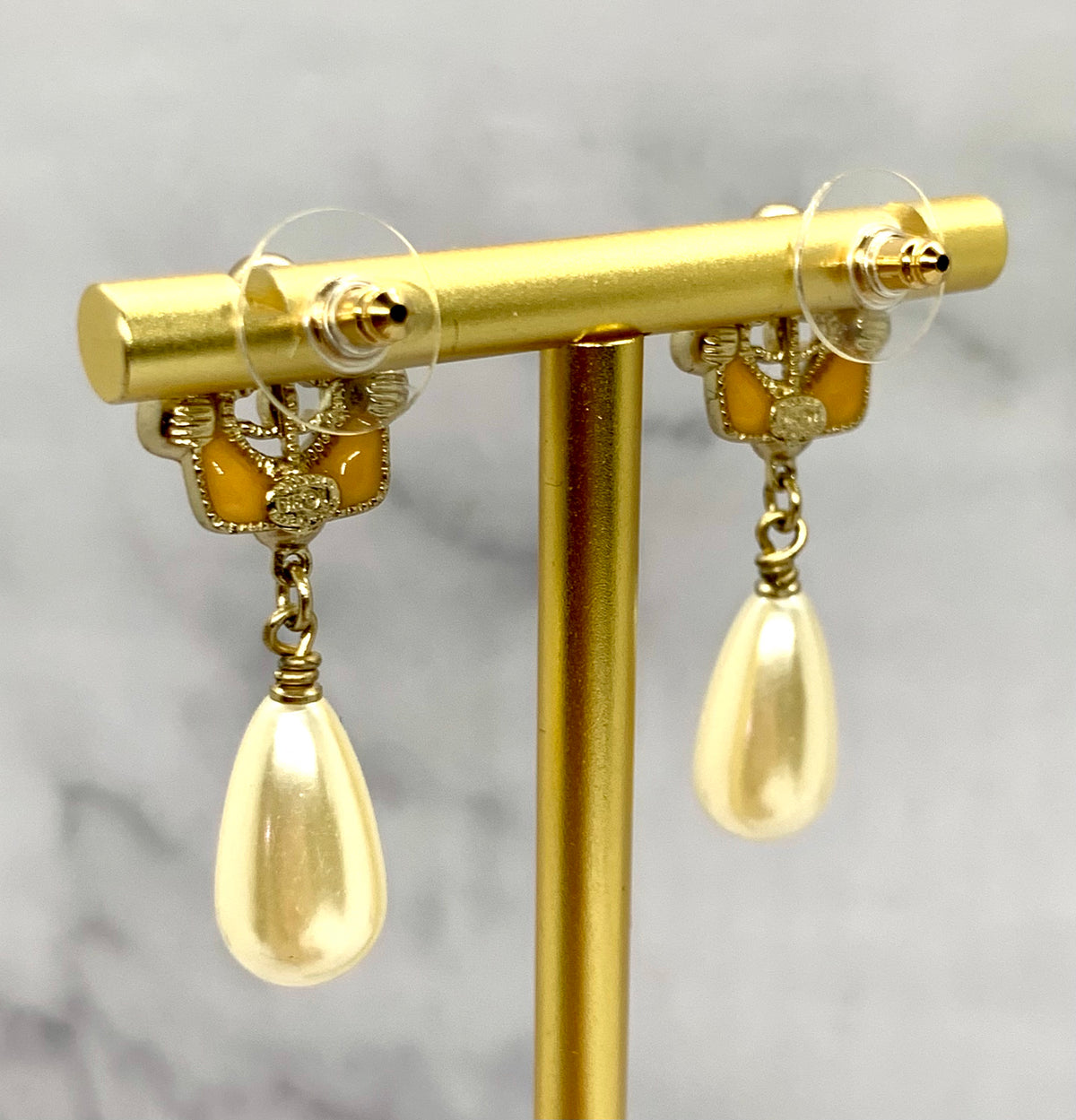 CHANEL CC Vintage 2016 Pendant Earrings - USED