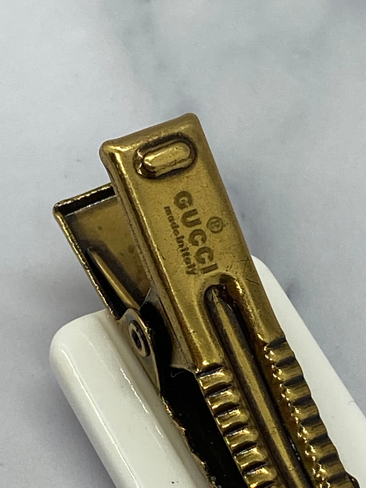GUCCI GG White Rhinestone Hair Clip - Pre owned