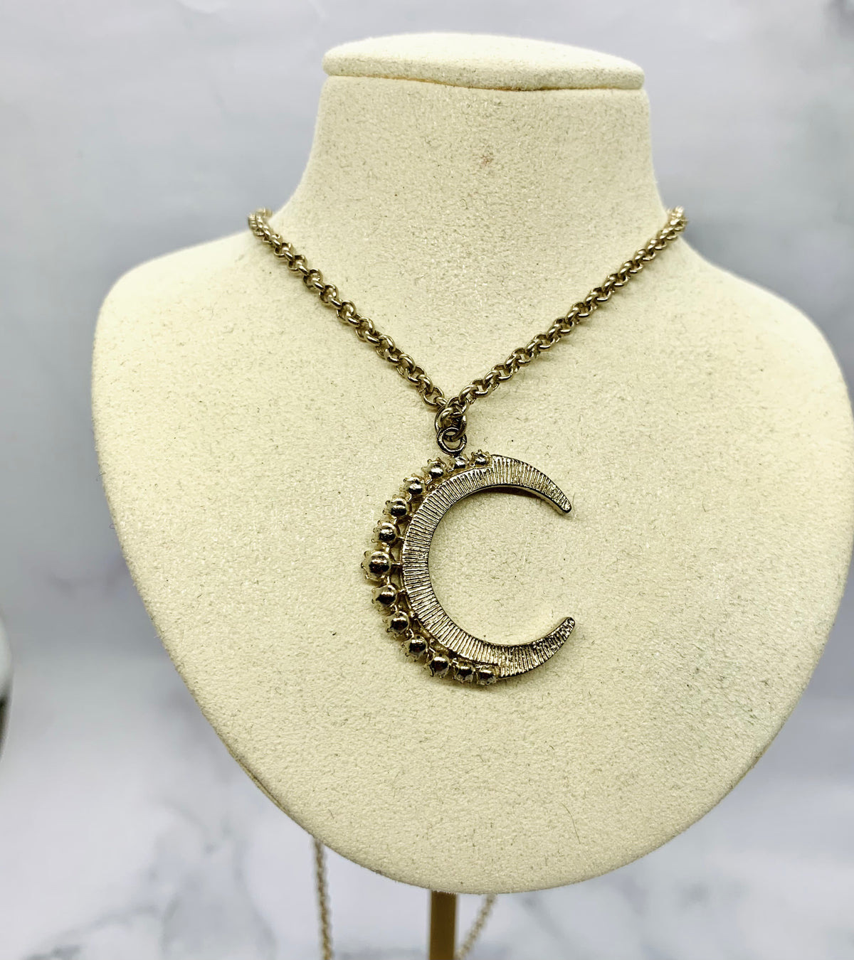 CHANEL CC 2014 Crescent Moon Necklace - Pre owned