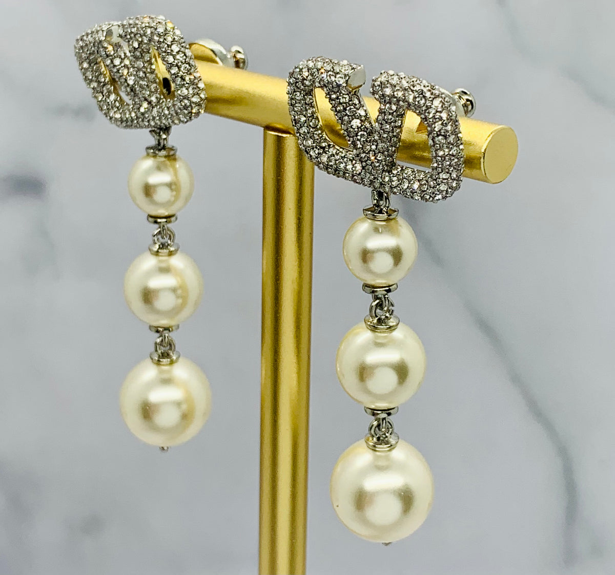 VALENTINO Pearl Pendant Earrings - Pre owned