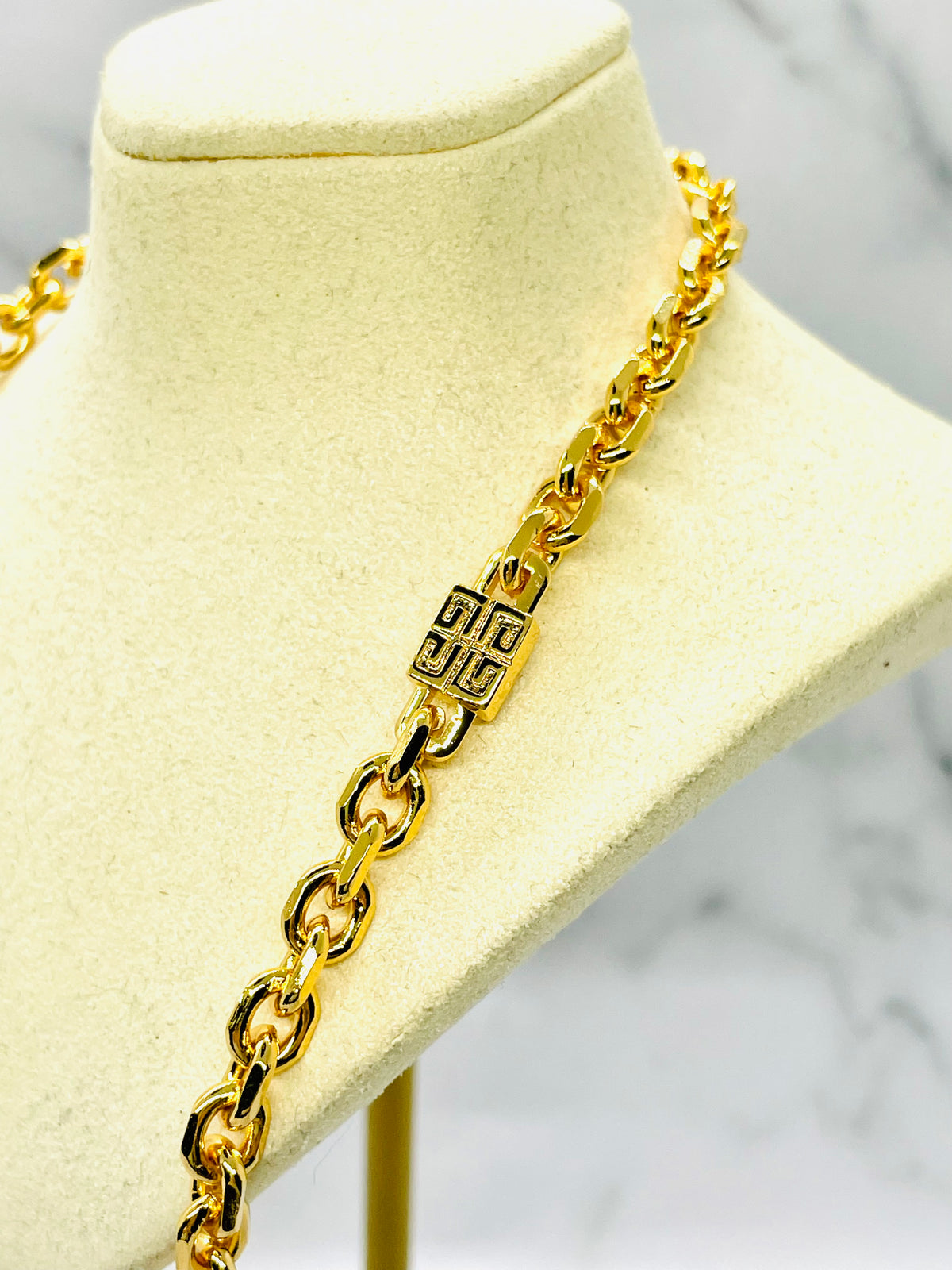 GIVENCHY Gold Chain Monogram Necklace - Pre owned