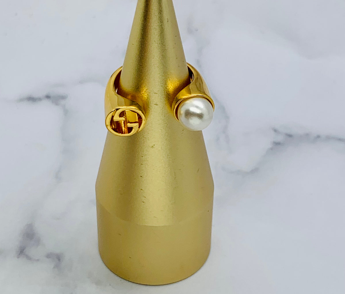 GUCCI GG Pearl Ring sz 7 adjustable - Pre owned