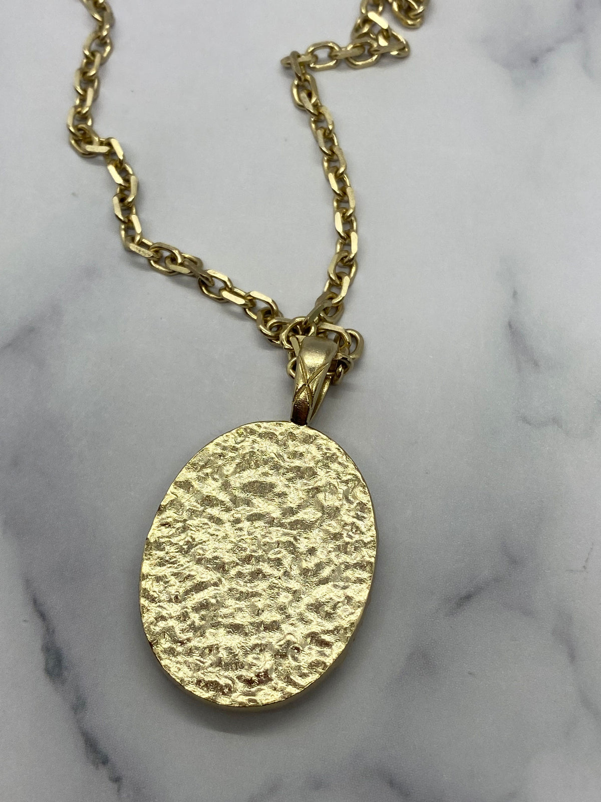 CHANEL CC Gold Tone Pendant Necklace - Pre owned