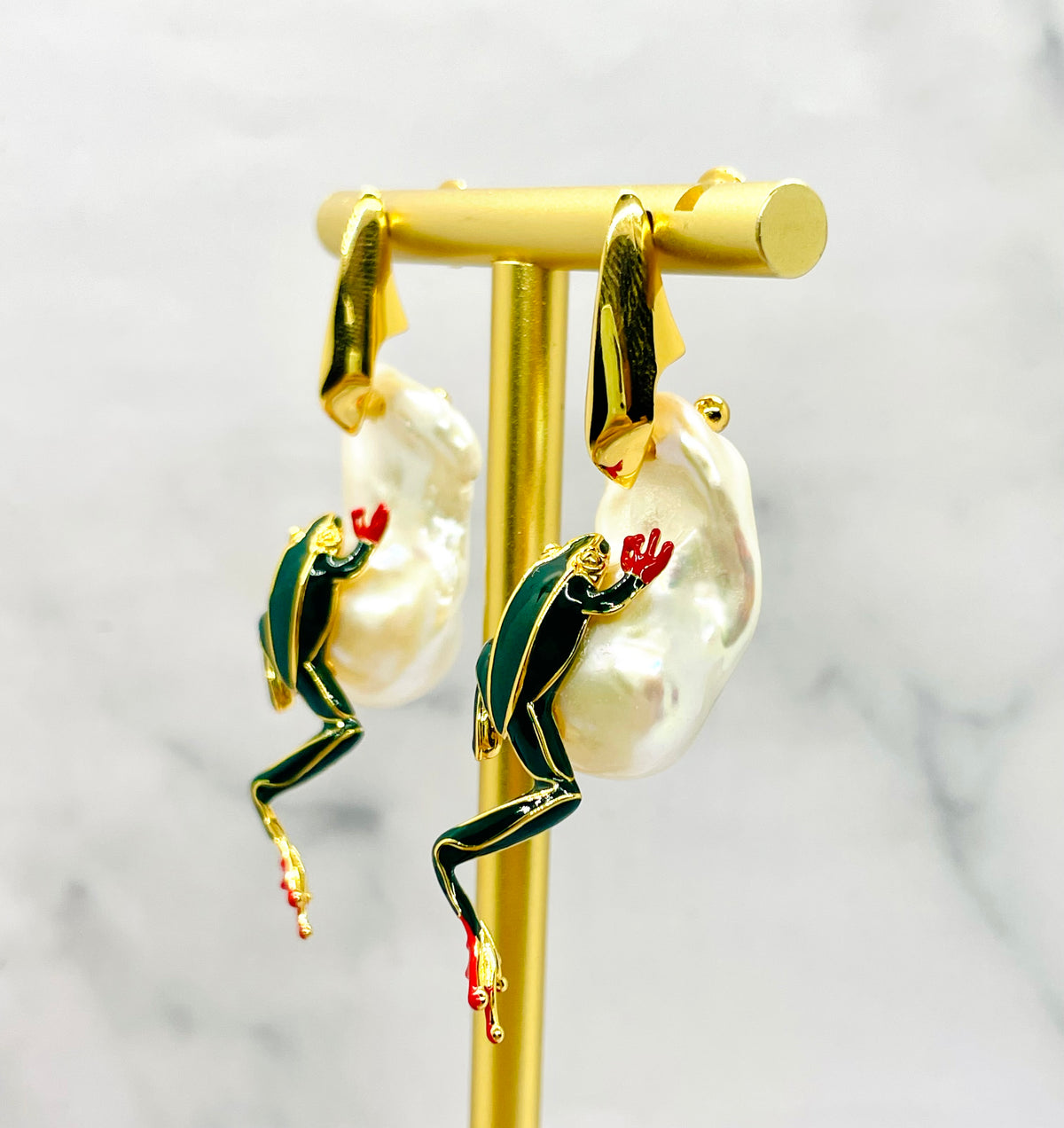 BOTTEGA VENETA Frog Water Pearl Earrings - Pre owned