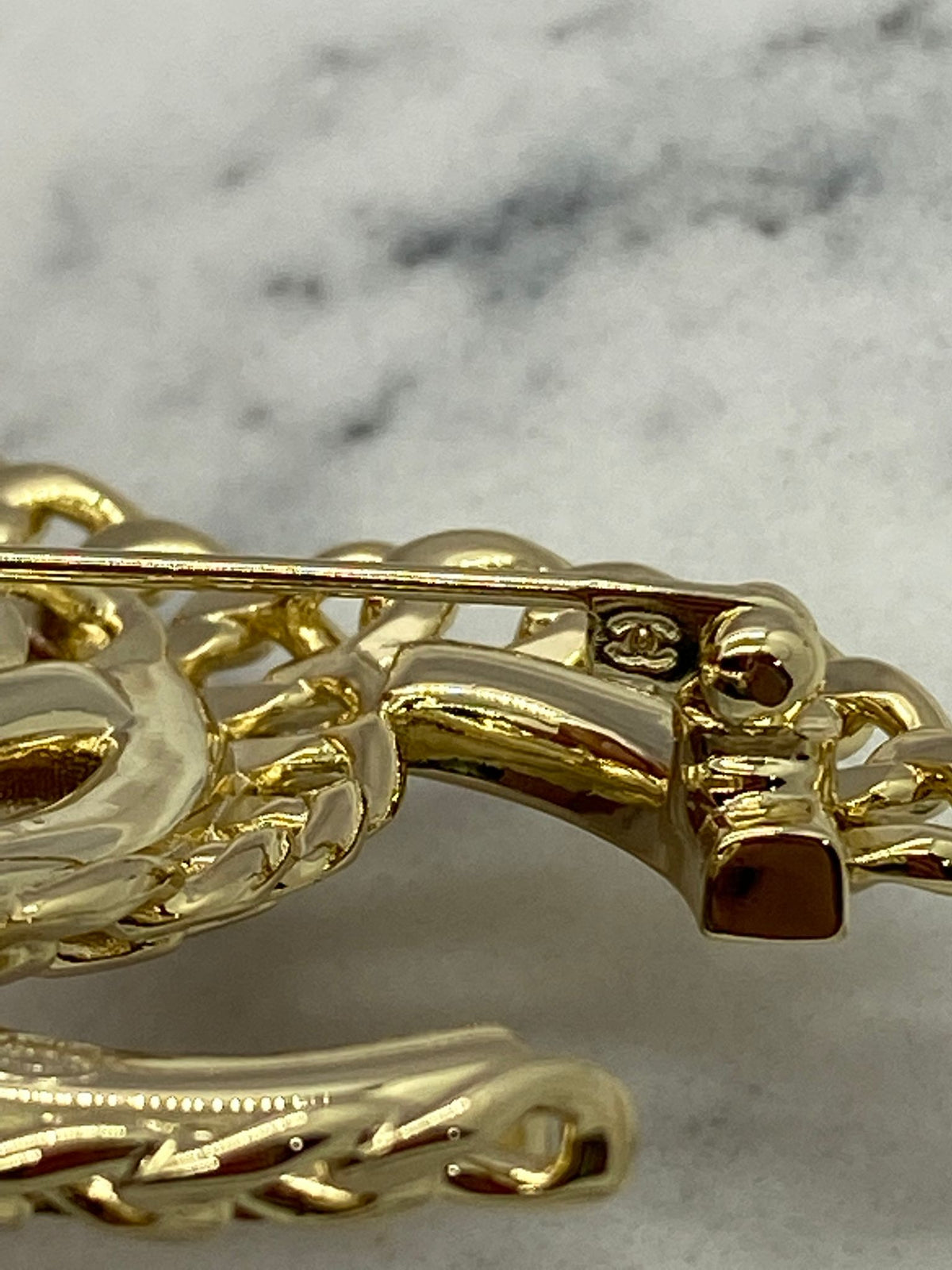 CHANEL CC Gold Tone Rhinestone Brooch Pin - Pre owned