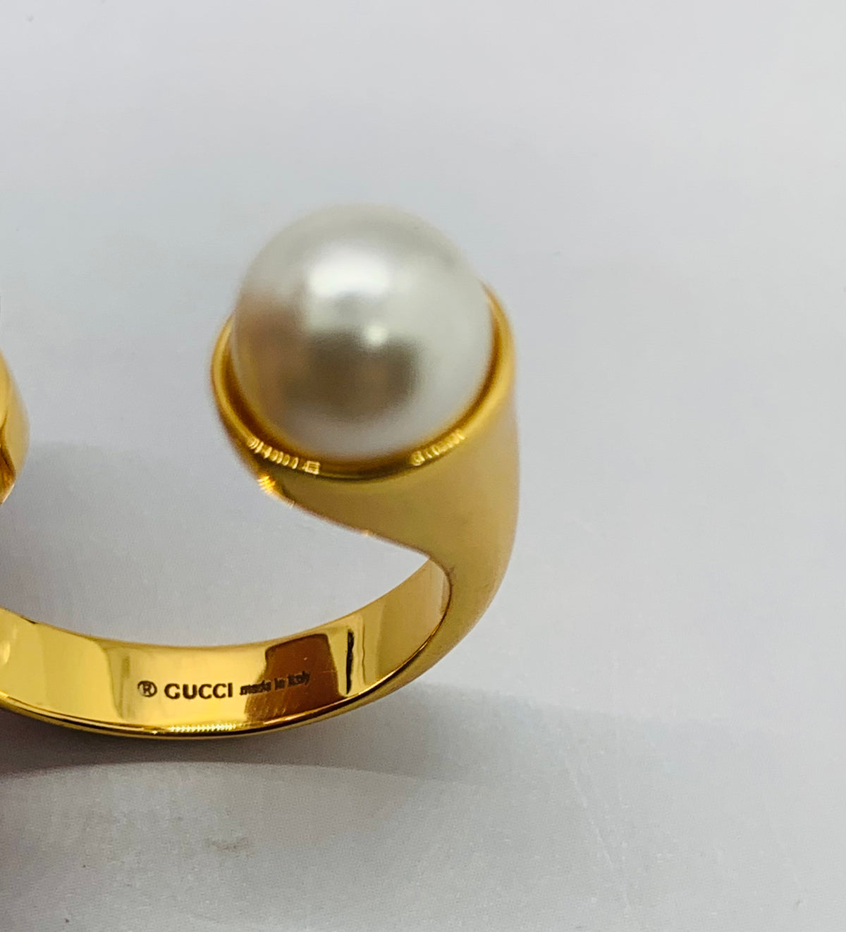 GUCCI GG Pearl Ring sz 7 adjustable - Pre owned