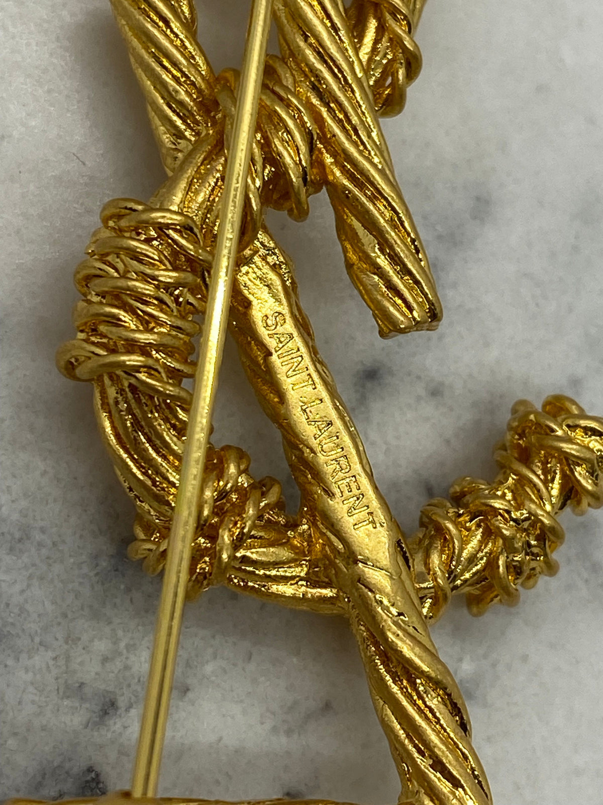 YSL YVES SAINT LAURENT Gold Tone Wire Brooch Pin - Pre owned